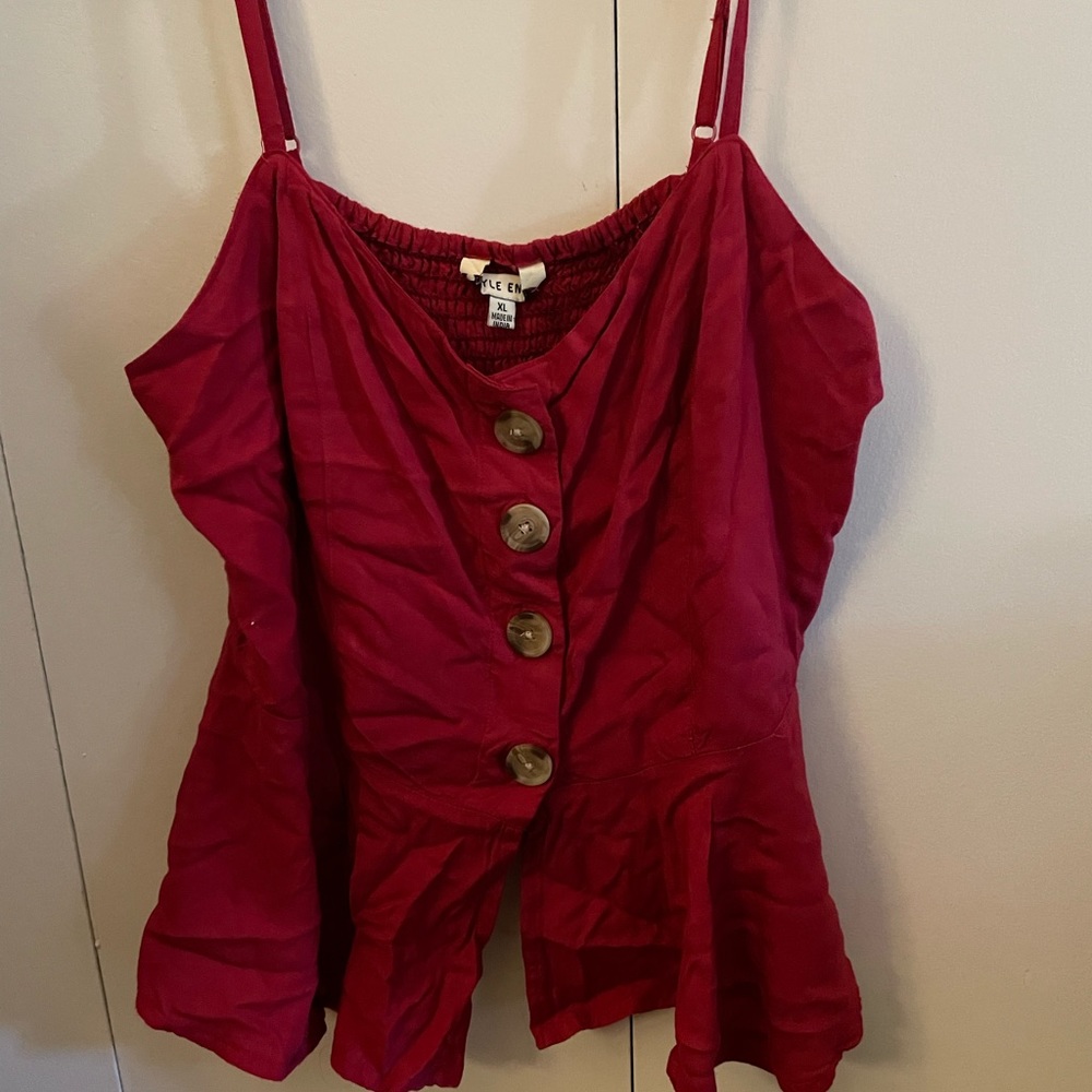 Large red style envy tank top